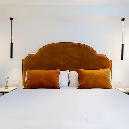 Designer Duplex - Former Architecture Apartment