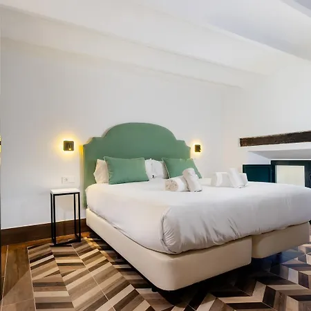 Designer Duplex - Former Architecture Apartment *